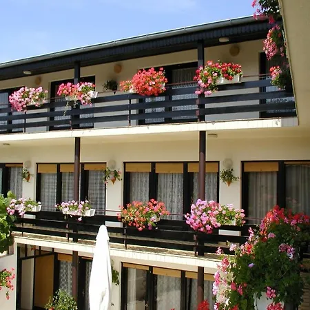 In With Balcony, Air Conditioning, Wi-fi 3*