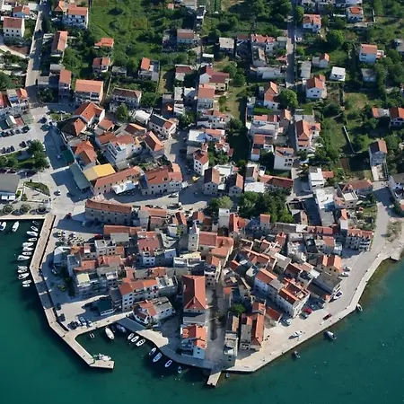 In With Balcony, Air Conditioning, Wi-fi Гостевой дом