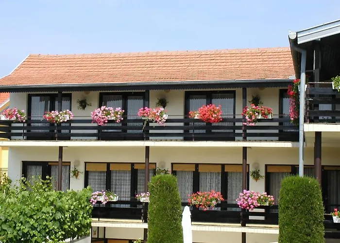 Gostinjska kuća In With Balcony, Air Conditioning, Wi-fi