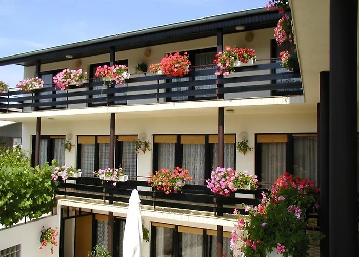 In With Balcony, Air Conditioning, Wi-fi 3*