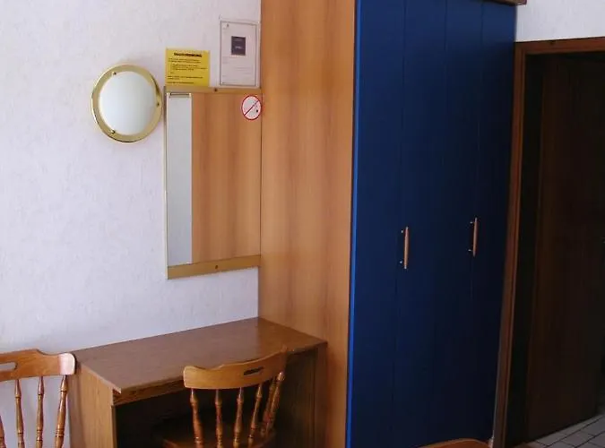 In With Balcony, Air Conditioning, Wi-fi